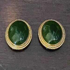 RARE VINTAGE GUMP'S GUMPS 14K GOLD APPLE? GREEN JADE DOUBLE ROPE EDGE EARRINGS